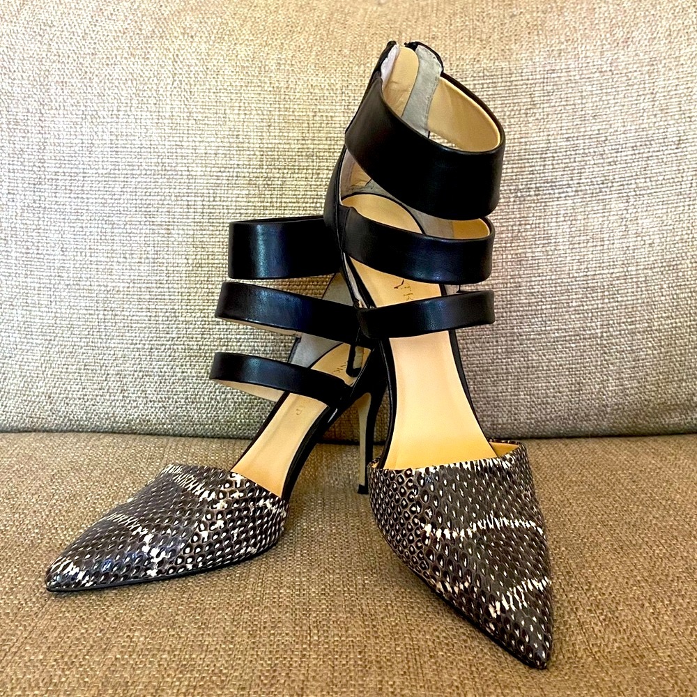 Ivanka Trump snake print stiletto with box